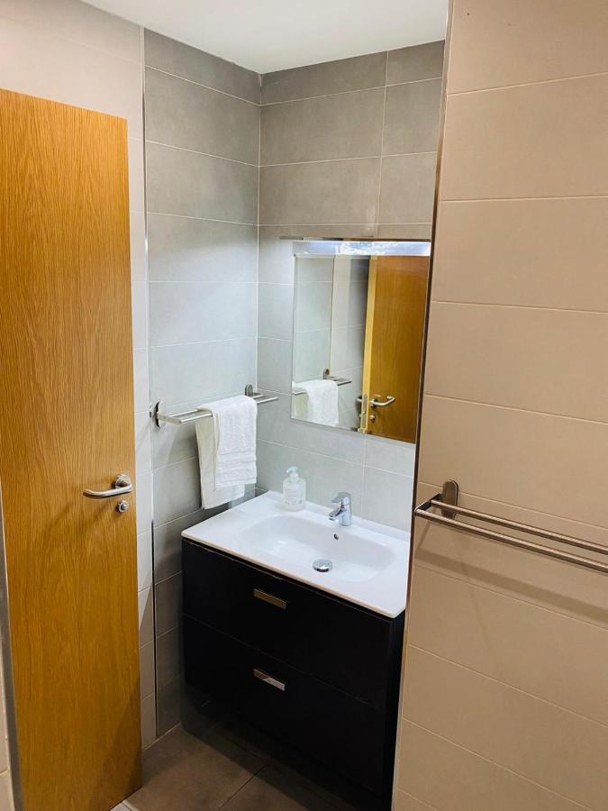 Apartamentos Urgel มาดริด ภายนอก รูปภาพ